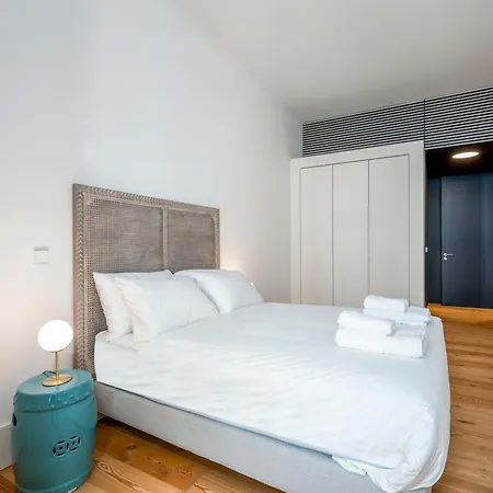 Arco Augusta By The Good Neighbour In * Lisboa