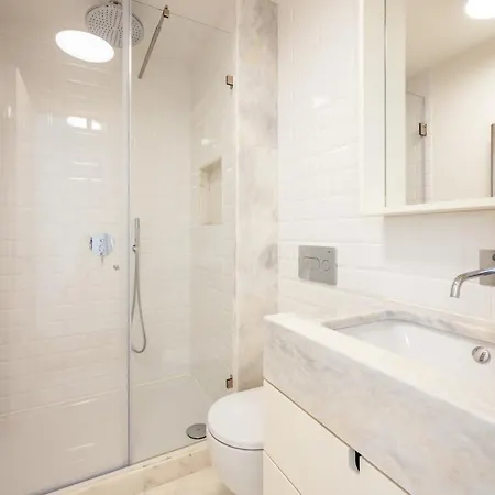 Arco Augusta By The Good Neighbour In Lägenhet