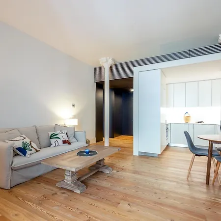 Arco Augusta By The Good Neighbour In Apartamento